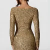 Vestido Sephina con cuello corazón y adornos en dorado