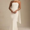 Vestido sin tirantes con detalle de pañuelo Imogene en color marfil