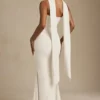 Vestido sin tirantes con detalle de pañuelo Imogene en color marfil