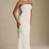 Vestido sin tirantes con detalle de pañuelo Imogene en color marfil