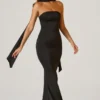 Vestido sin tirantes con detalle de pañuelo Mandi en negro