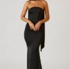 Vestido sin tirantes con detalle de pañuelo Mandi en negro