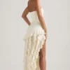 Vestido sin tirantes con volantes Diletta en color marfil