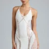 Vestido Tori con cuello halter y adornos en color marfil
